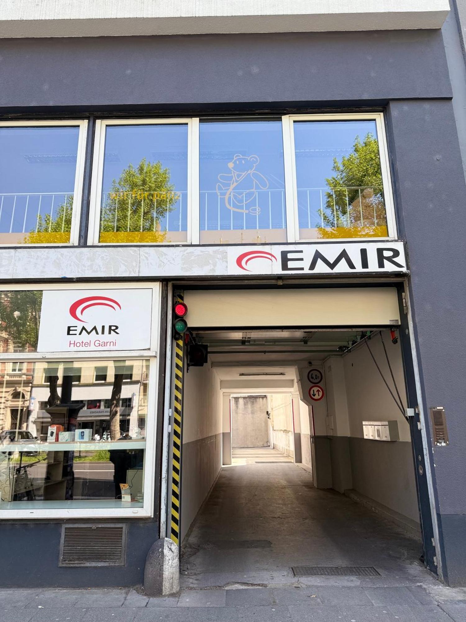 Hotel Garni Emir كولونيا المظهر الخارجي الصورة