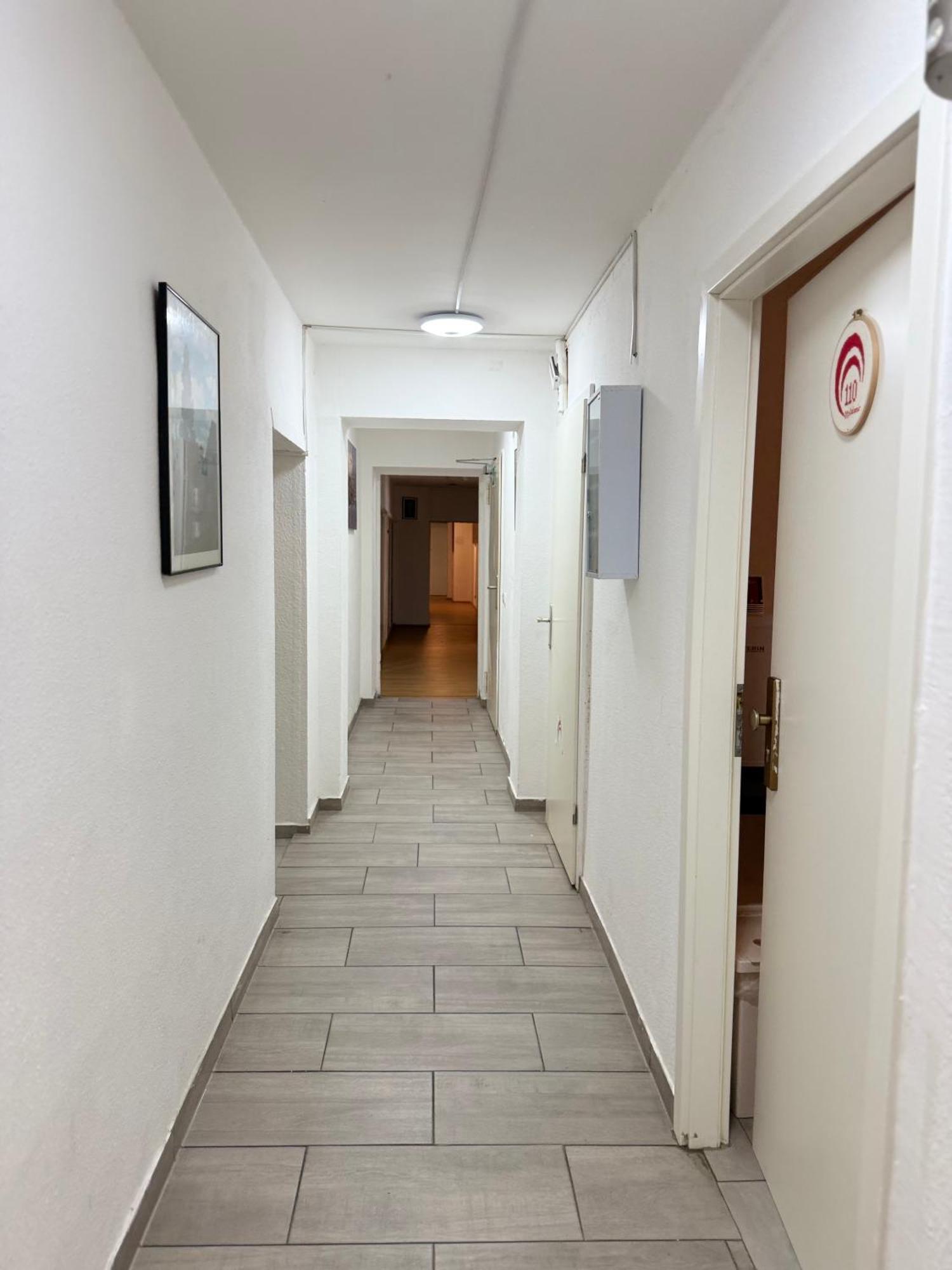 Hotel Garni Emir كولونيا المظهر الخارجي الصورة