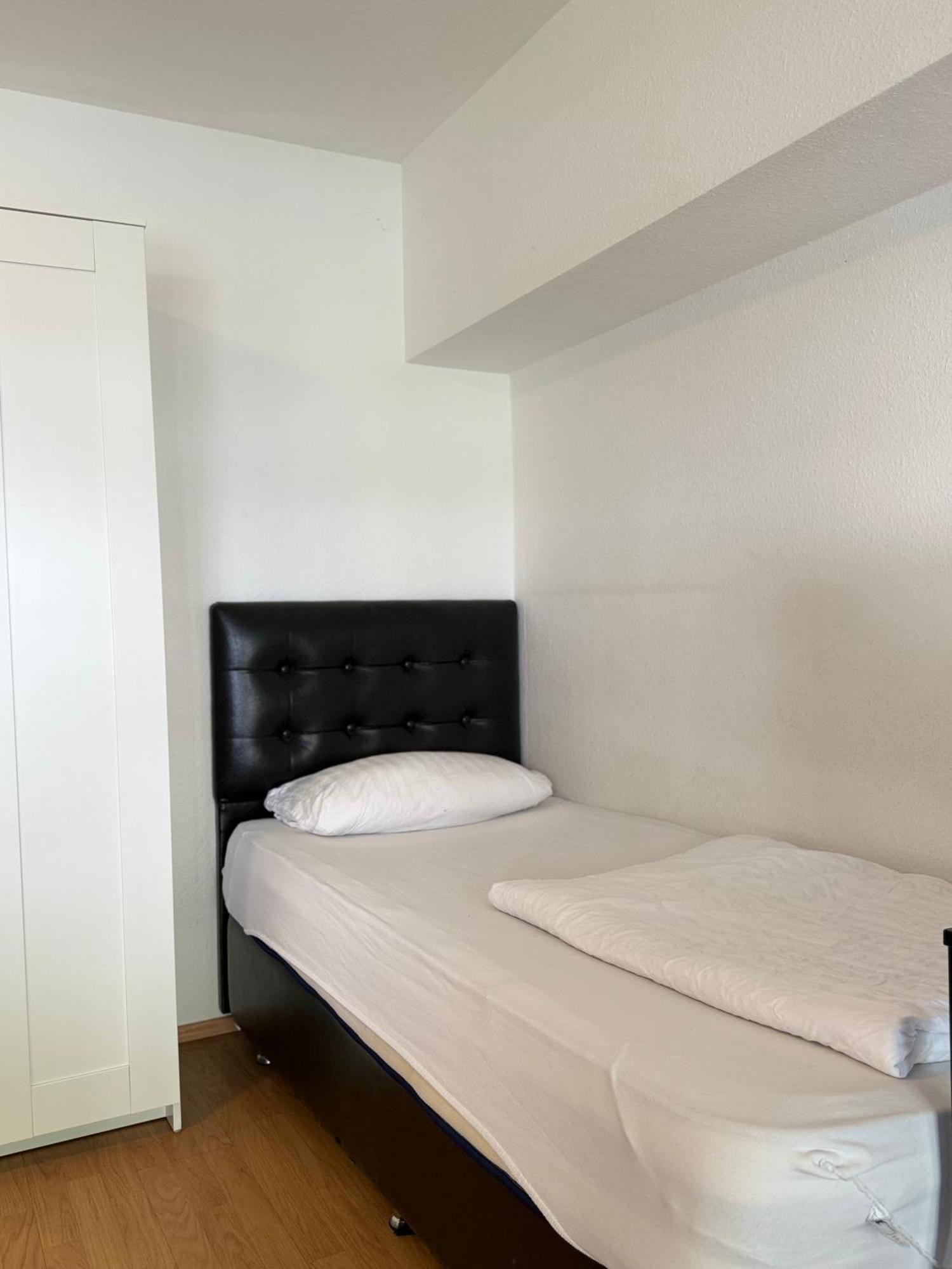 Hotel Garni Emir كولونيا المظهر الخارجي الصورة