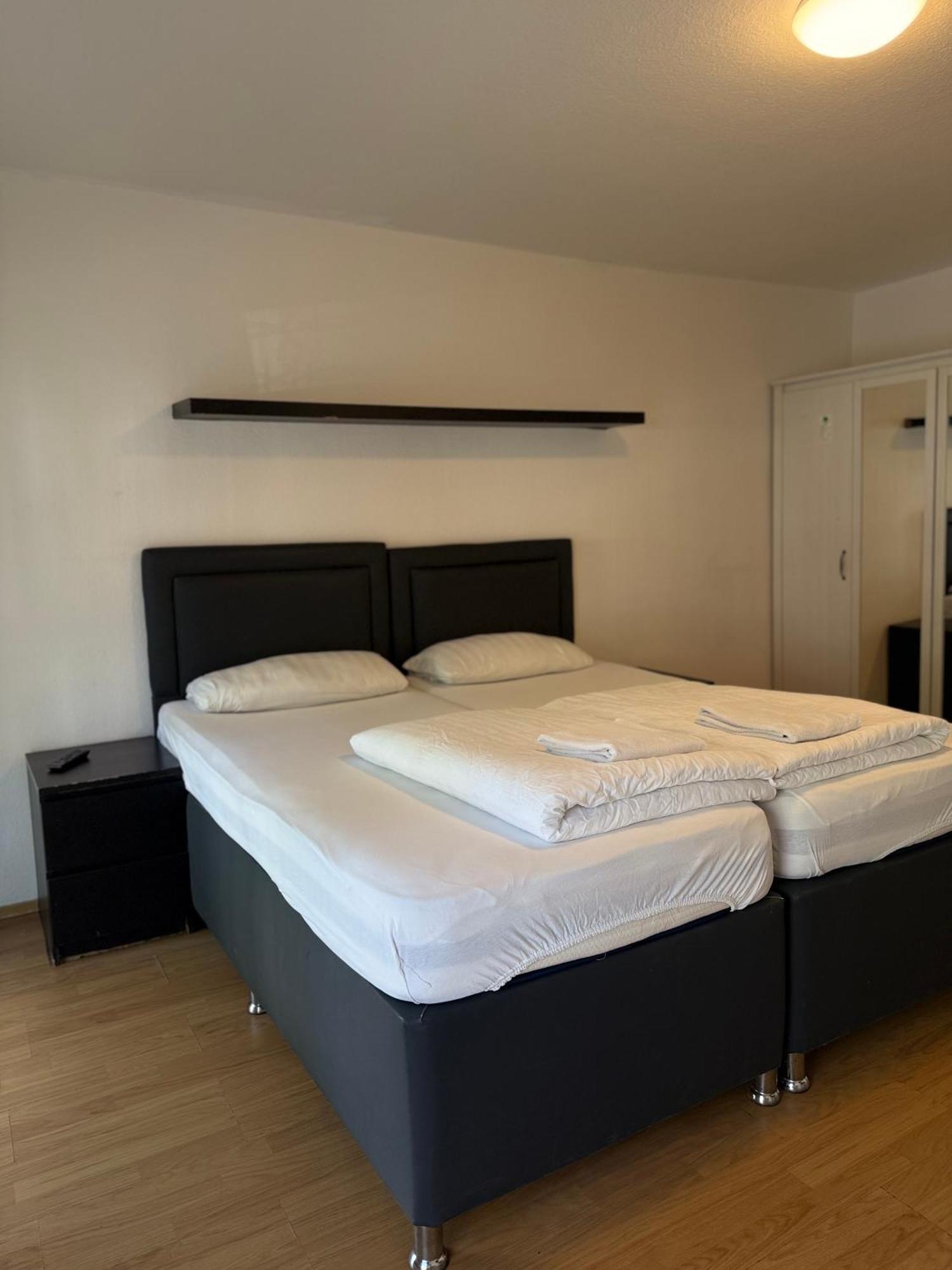 Hotel Garni Emir كولونيا المظهر الخارجي الصورة