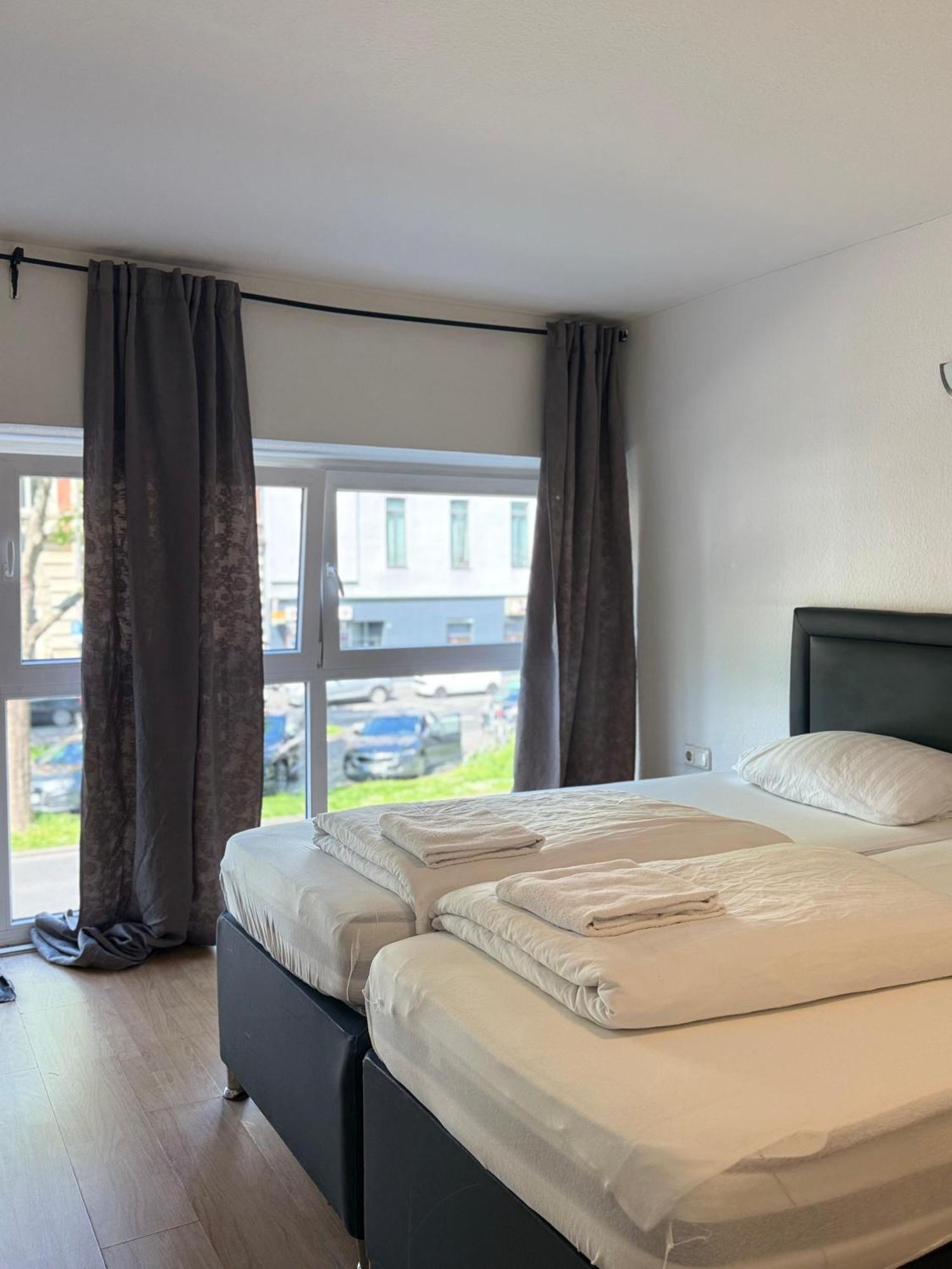 Hotel Garni Emir كولونيا المظهر الخارجي الصورة
