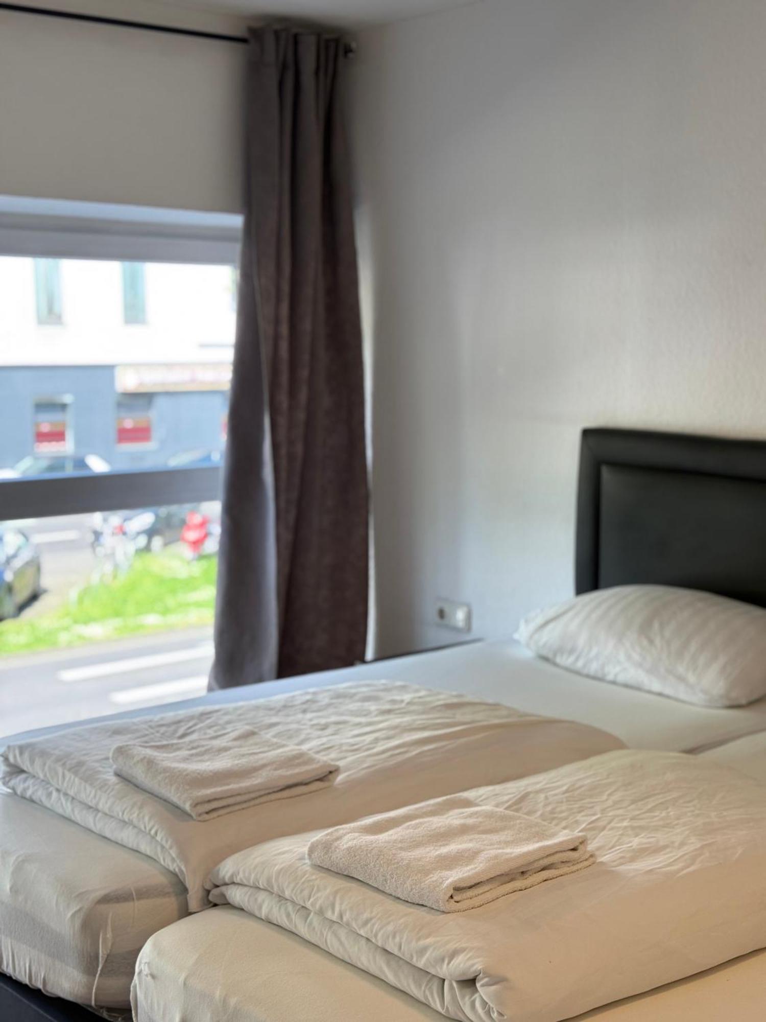 Hotel Garni Emir كولونيا المظهر الخارجي الصورة